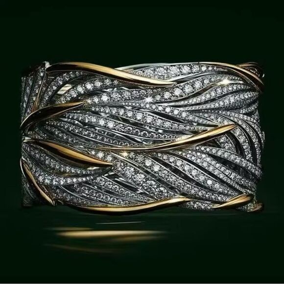 REVOLVE Jewelry - Elegant Two Tone Gold And Silver Band